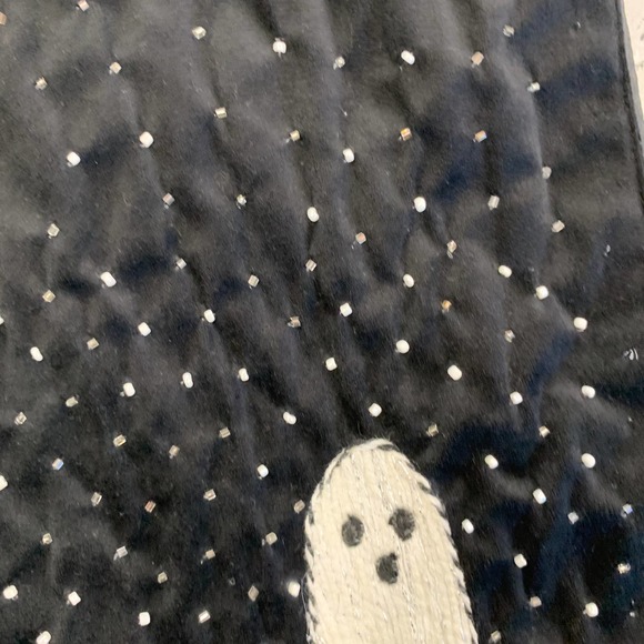 Halloween Spooky Ghost Beaded Black White Jack O Lantern Table Runner 16" x 72" - Picture 7 of 10
